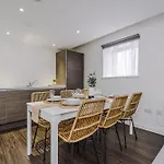 Flatzy - Stunning City Centre Flat 2 Bathrooms
